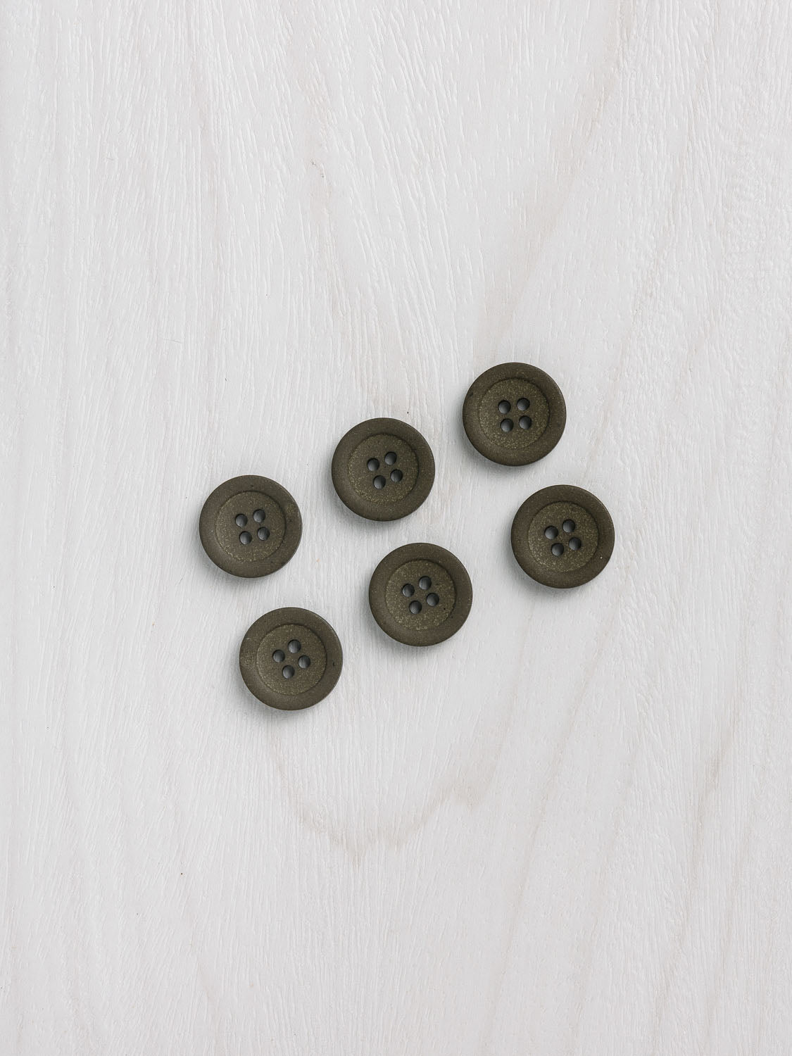 N-BUT014-005-Hemp-15mm-Buttons-Khaki-out | Core Fabrics