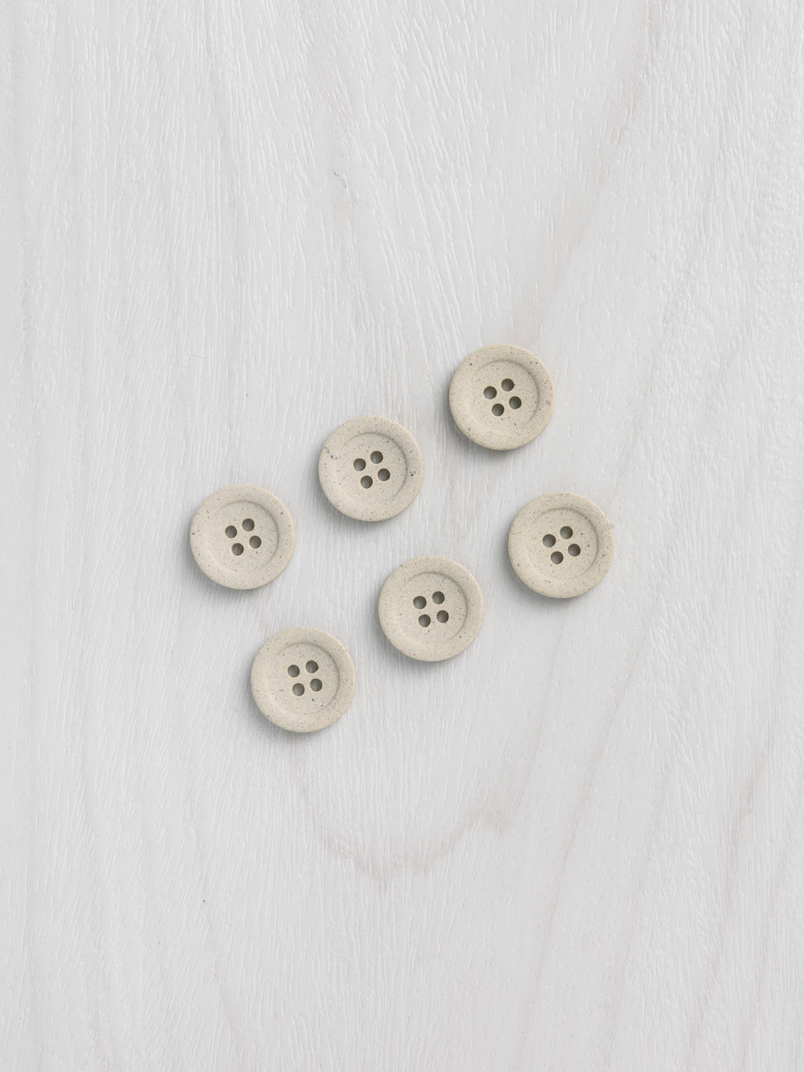 N-BUT014-007-Hemp-15mm-Buttons-Cream-out | Core Fabrics