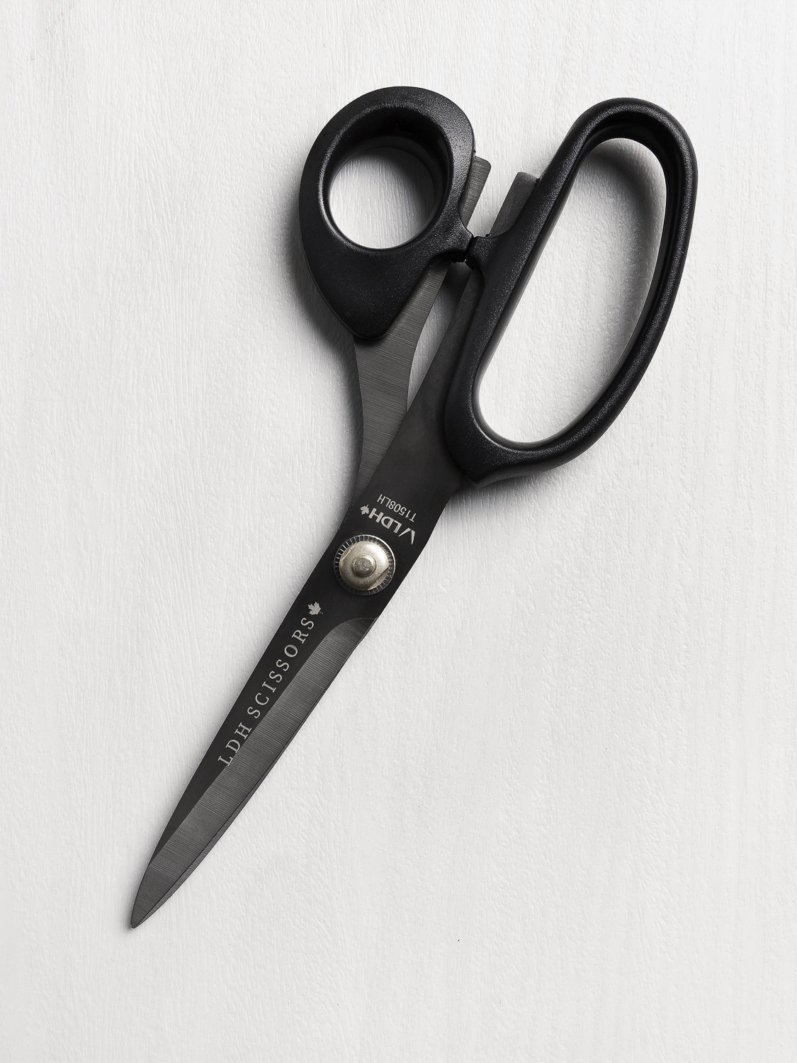 True Left-Handed 8' Black Lightweight LDH Scissors | Core Fabrics