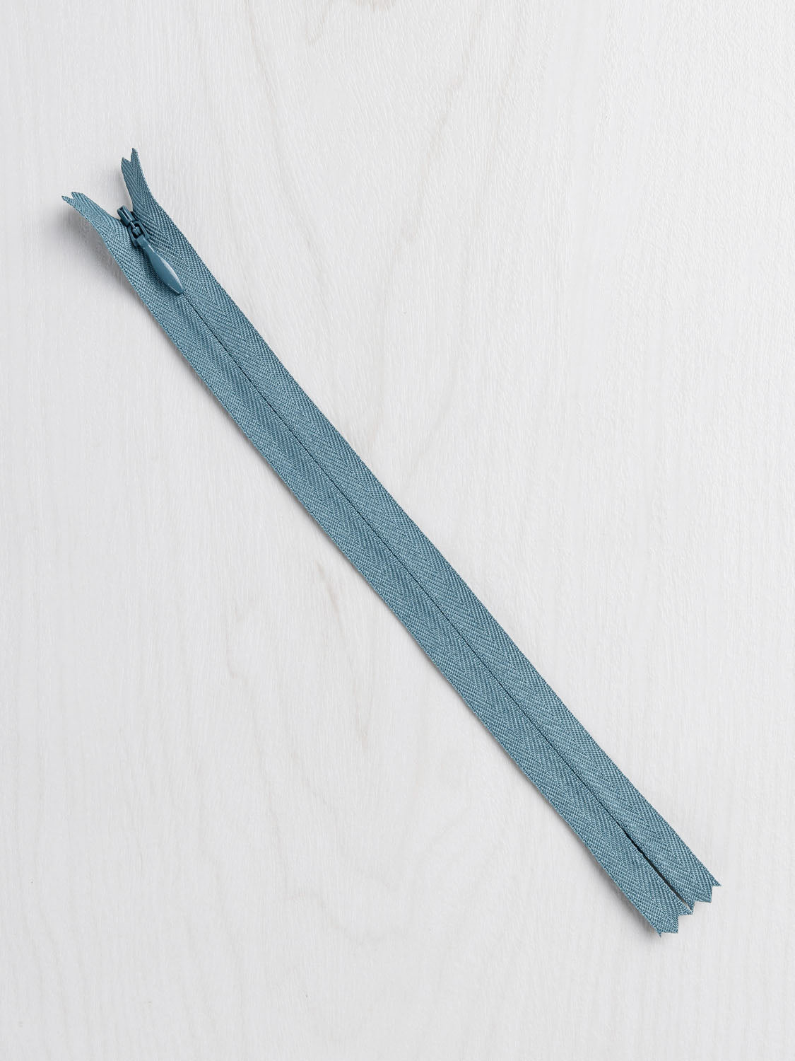 8' Invisible YKK Zipper - 10 Colours | Core Fabrics